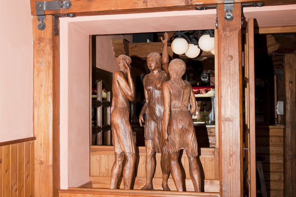 Hotel Hajcman Žďár nad Sázavou エクステリア 写真