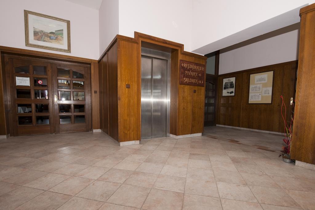 Hotel Hajcman Žďár nad Sázavou エクステリア 写真