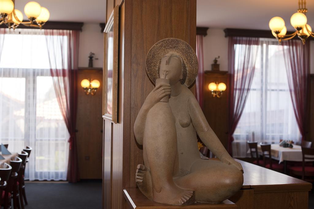 Hotel Hajcman Žďár nad Sázavou エクステリア 写真