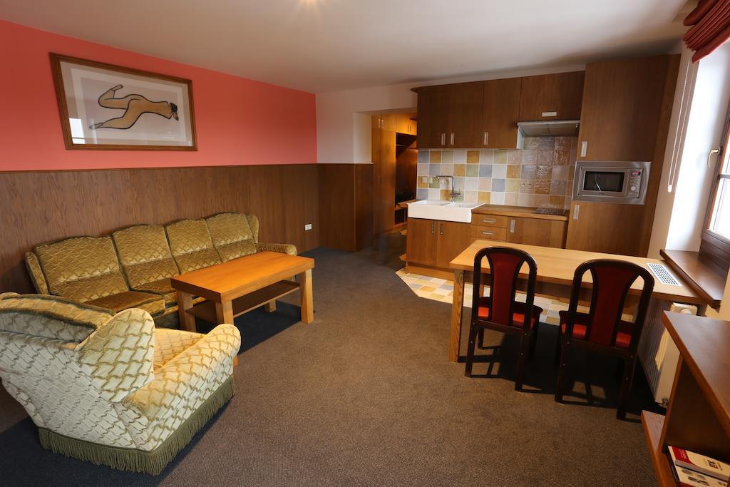 Hotel Hajcman Žďár nad Sázavou エクステリア 写真